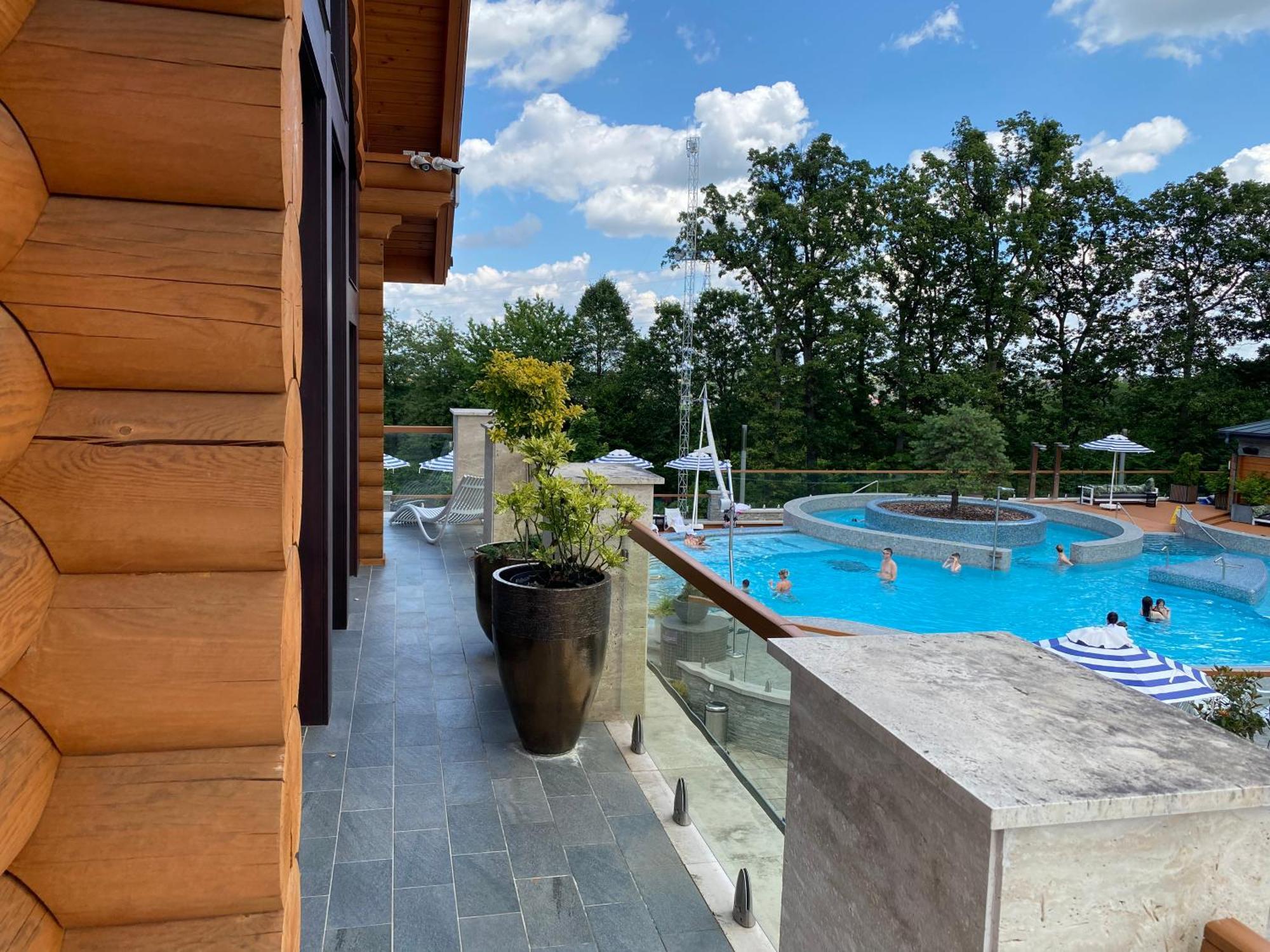 Avalon Resort & Spa Мисколк Екстериор снимка